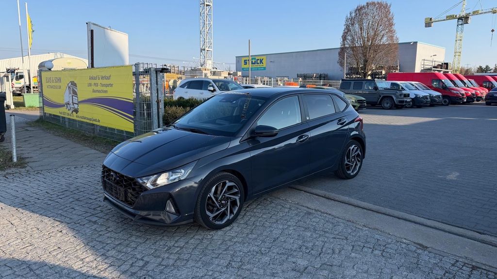 Hyundai i20 67.441 km 14.000 &euro; Berlin 13053