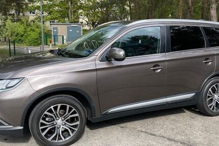 Mitsubishi Outlander 76.500 km 16.500 &euro; Potsdam 14480