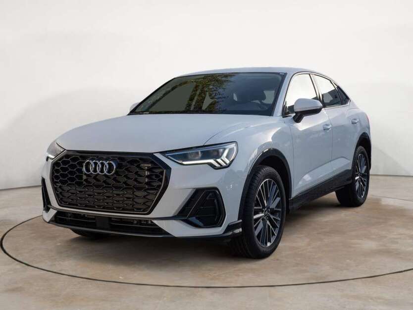 Audi Q3 6.000 km 40.910 € Potsdam 14482