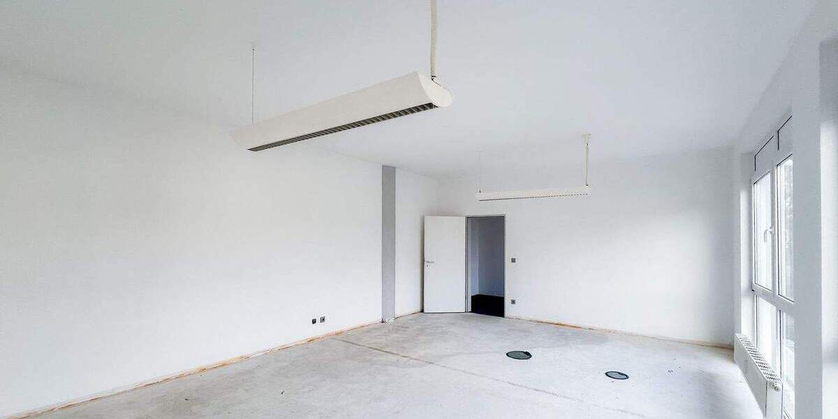 Gewerbeobjekt Stahnsdorf - 5 Zimmer, 253 m&sup2;, 2.406&euro; | Angebot:25737106