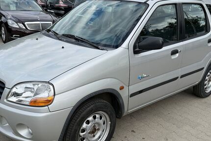 Suzuki Ignis 129.451 km 2.999 &euro; Berlin 12349