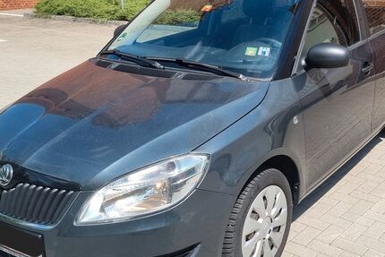 Skoda Fabia 132.624 km 5.800 &euro; Berlin 12489