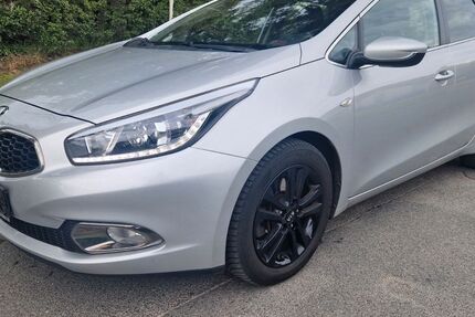 Kia ceed Sportswagon 212.910 km 4.900 &euro; Berlin 13583