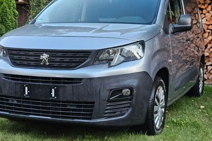 Peugeot Partner 88.256 km 10.899 &euro; Potsdam 14469