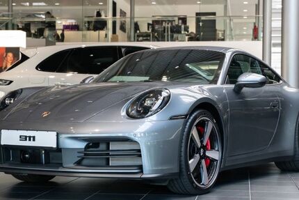 Porsche 992 3.500 km 174.905 &euro; Berlin 10587