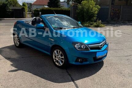 Opel Tigra 180.487 km 1.999 &euro; Berlin 13156