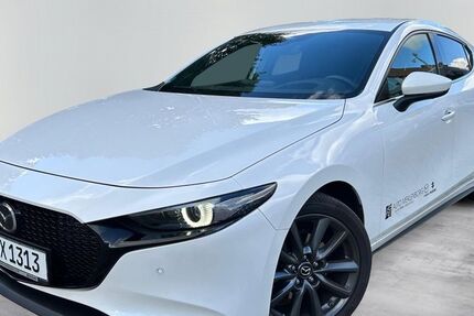 Mazda 3 10.363 km 28.990 € Berlin 12247