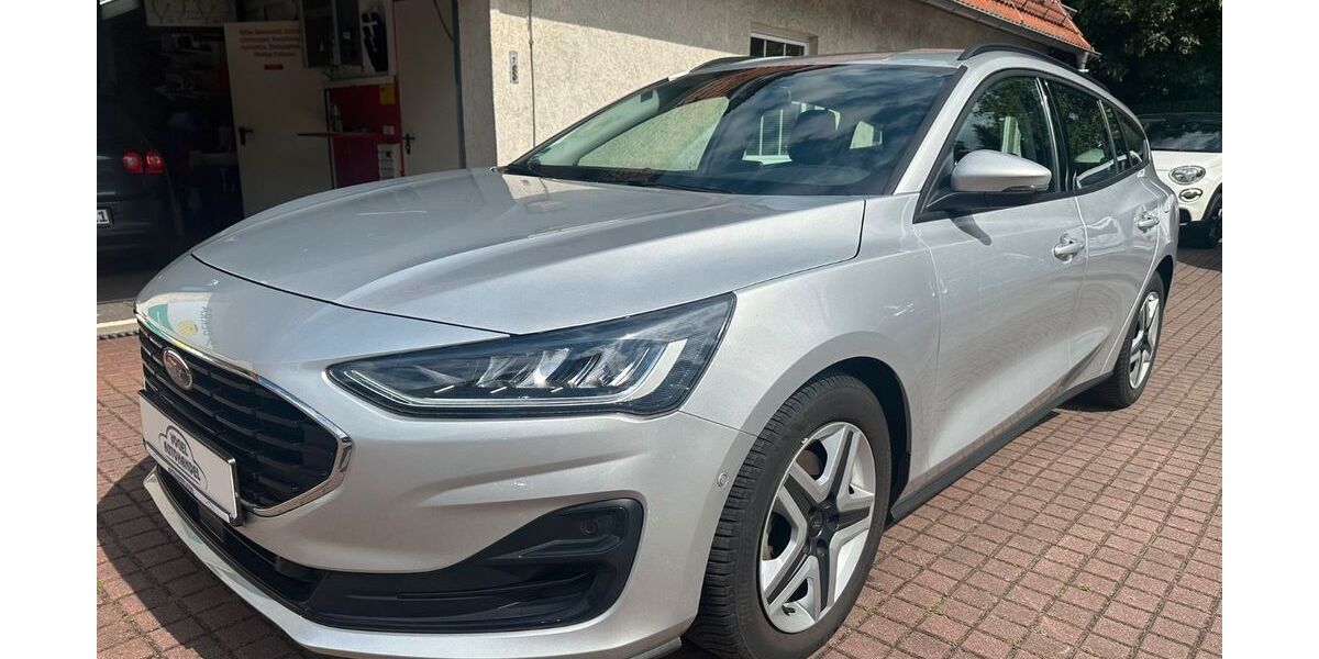 Ford Focus 32.416 km 17.980 &euro; Berlin 13059