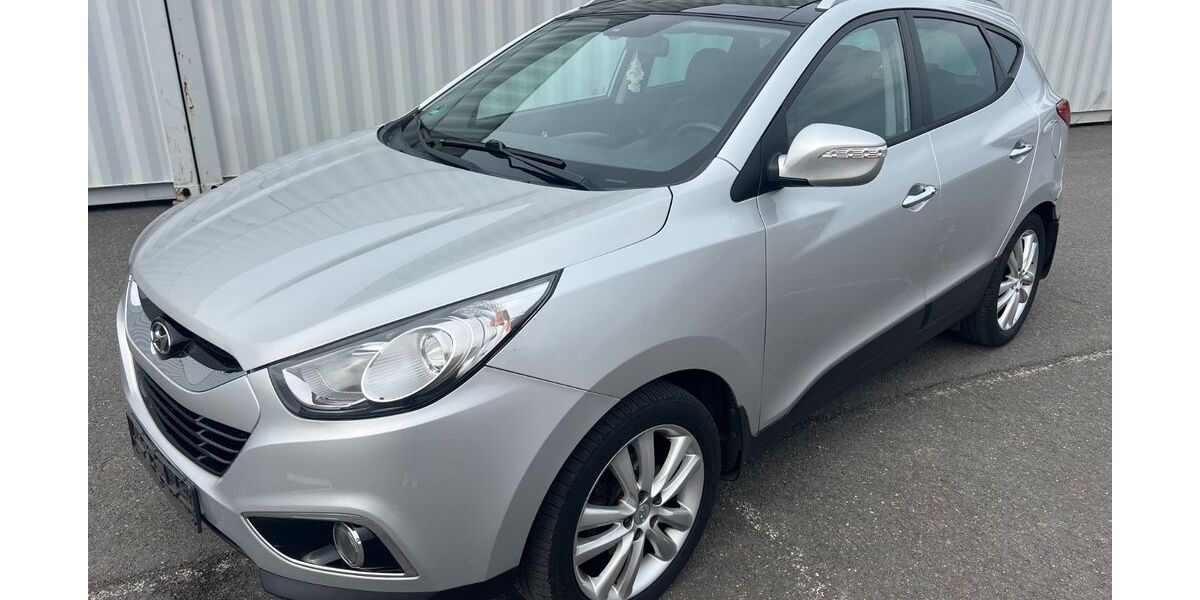 Hyundai ix35 221.000 km 6.290 &euro; Berlin 12057