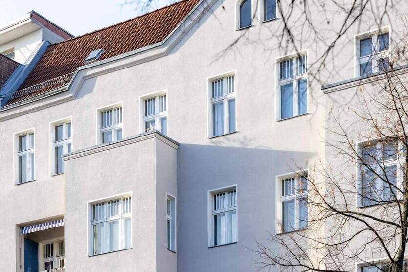 Gestalten Sie Ihr Traumzuhause - Bezugsfreie 2-Zimmer-Altbauklassiker unweit des Lietzenseeparks!