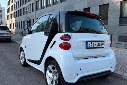 Smart ForTwo 55.497 km 8.700 &euro; Berlin 13347