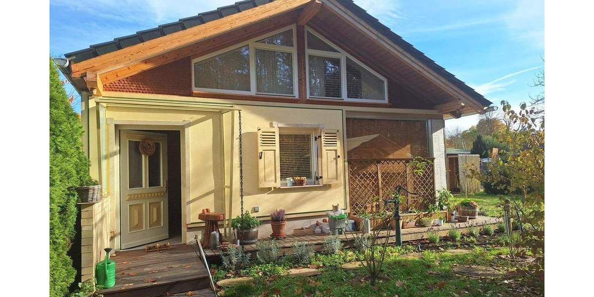 Zauberhaftes Landhaus für Wohngenießer 2 zimmer