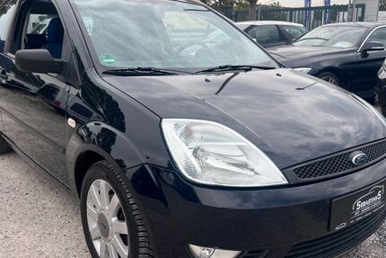 Ford Fiesta 122.000 km 3.850 &euro; Neuseddin bei Berlin 14554