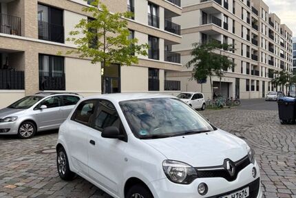 Renault Twingo 99.999 km 5.499 € Berlin 13347