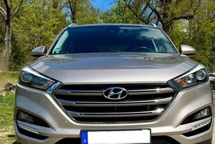 Hyundai TUCSON 83.000 km 12.500 &euro; Potsdam 14469