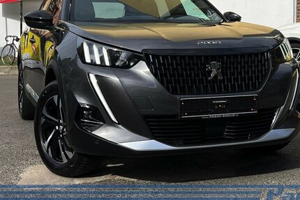 Peugeot 2008 GT 130 EAT8*ACC*LED*360°*TotW*NAV*Ambiente*