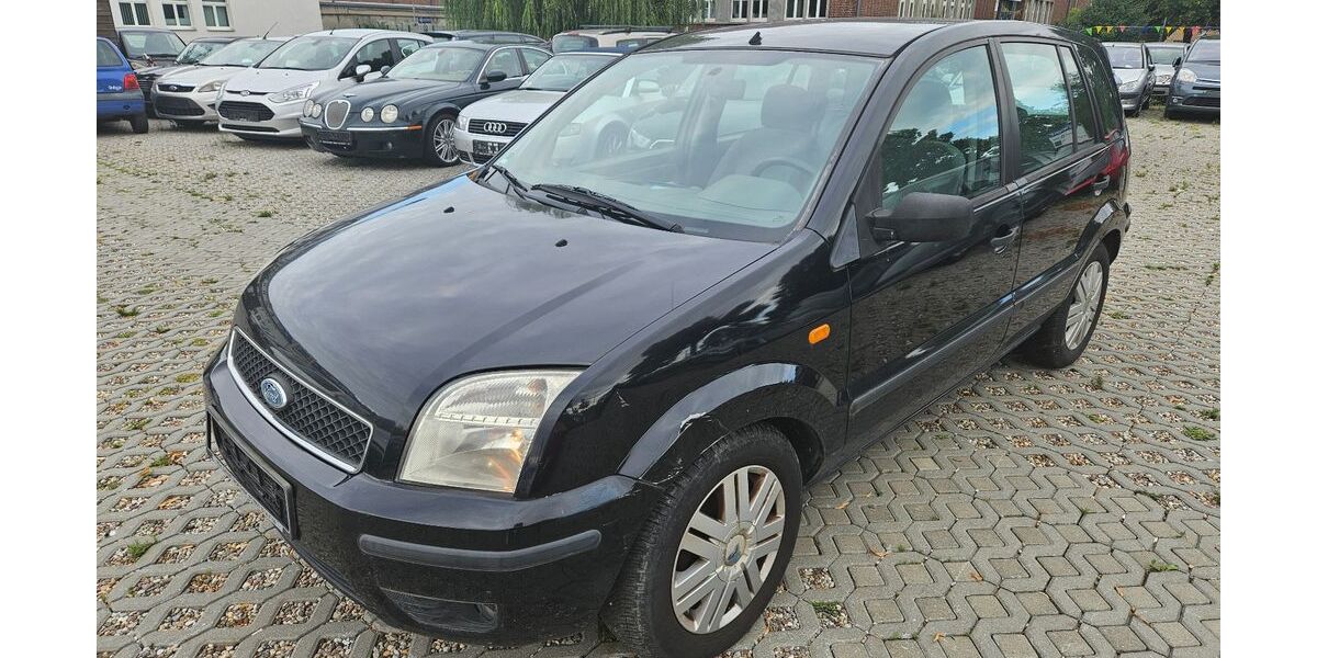 Ford Fusion 127.000 km 1.999 &euro; Berlin 12439