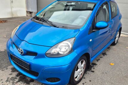 Toyota Aygo (X) 120.000 km 3.290 € Berlin 13435
