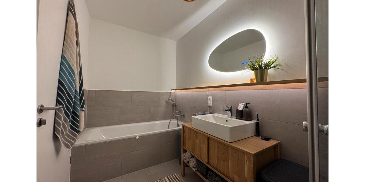 Etagenwohnung Potsdam Südliche Innenstadt - 2 Zimmer, 66 m&sup2;, 1.635&euro; | Angebot:25105321