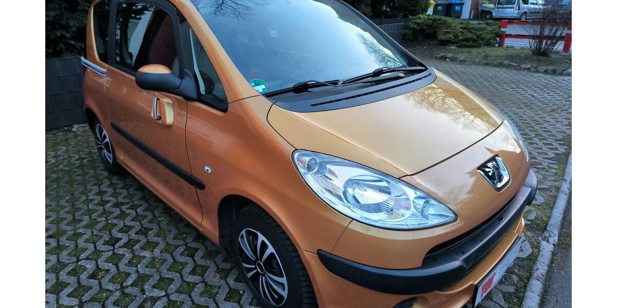 Peugeot 1007 78.000 km 3.490 &euro; Berlin - Schöneberg 10781