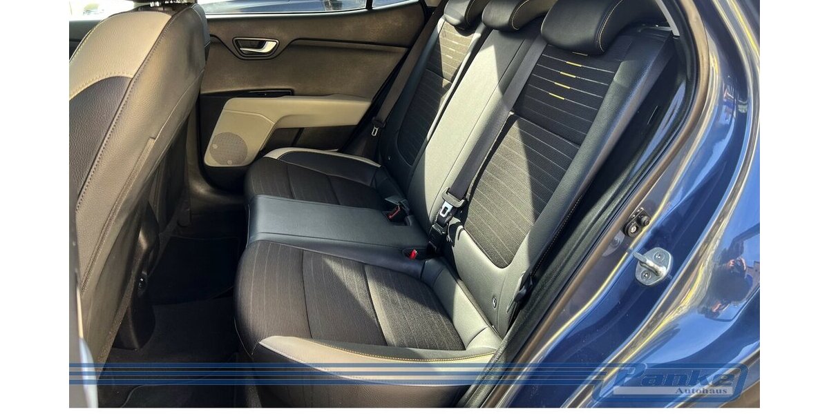 Kia Stonic Spirit 1.0*NAV*SHZ*RFK*BT*TotW*LED* 75.000 km 11.890 &euro; Berlin 13187