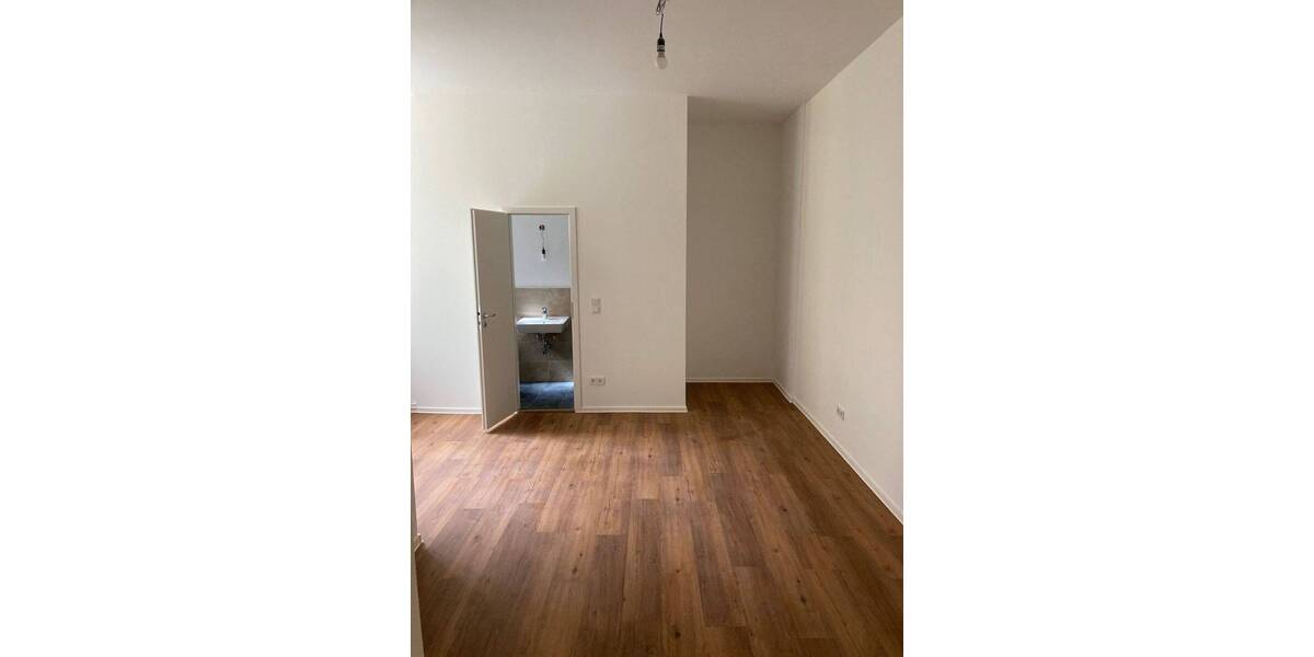 Etagenwohnung Berlin Friedrichshain - 2 Zimmer, 77 m&sup2;, 1.100&euro; | Angebot:26554821