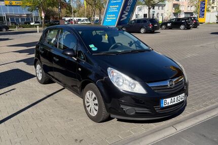 Opel Corsa 102.000 km 3.800 &euro; Berlin 13589
