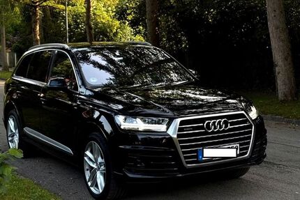 Audi Q7 152.200 km 17.200 &euro; Berlin-Bezirk Friedrichshain-Kreuzberg 10967