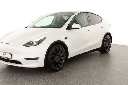 Tesla Model Y 34.264 km 36.780 &euro; Berlin 12103