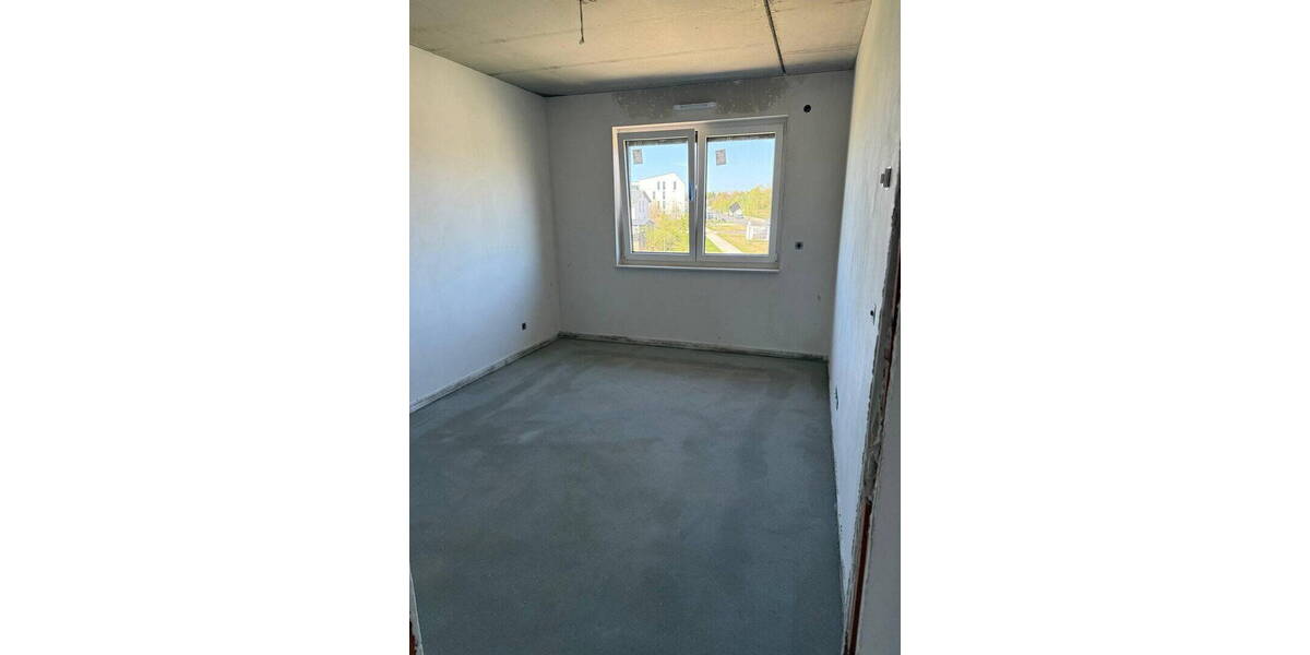Doppelhaushälfte Ludwigsfelde - 5 Zimmer, 144 m&sup2;, 2.390&euro; | Angebot:26326881