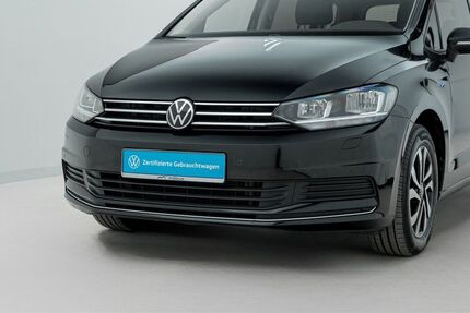 VW Touran 64.479 km 26.689 &euro; Berlin 13088