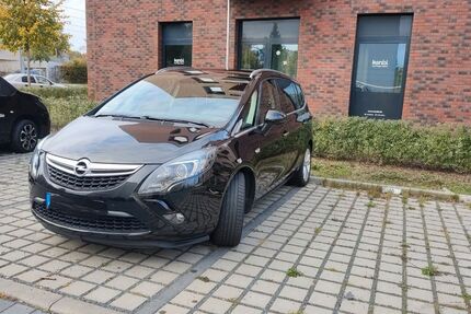 Opel Zafira Tourer 170.000 km 7.500 € Potsdam 14469