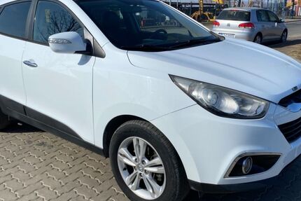Hyundai TUCSON 214.000 km 4.550 &euro; Berlin 12109