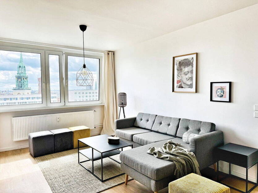 Spectacular City Center Apartment Hackescher Markt: View, Balcony & Parking