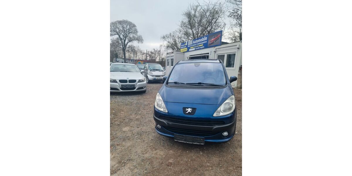 Peugeot 1007 125.662 km 2.950 &euro; Berlin (Spandau) 13597