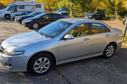 Honda Accord 220.064 km 1.900 &euro; Berlin 12681