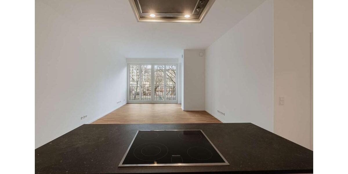 Etagenwohnung Berlin Tempelhof-Schöneberg - 2 Zimmer, 79 m&sup2;, 2.100&euro; | Angebot:26255362