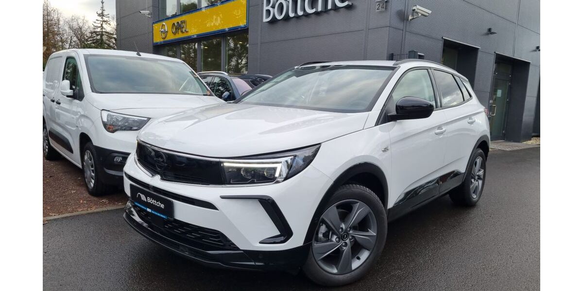 Opel Grandland (X) 2.230 km 25.980 &euro; Potsdam 14480