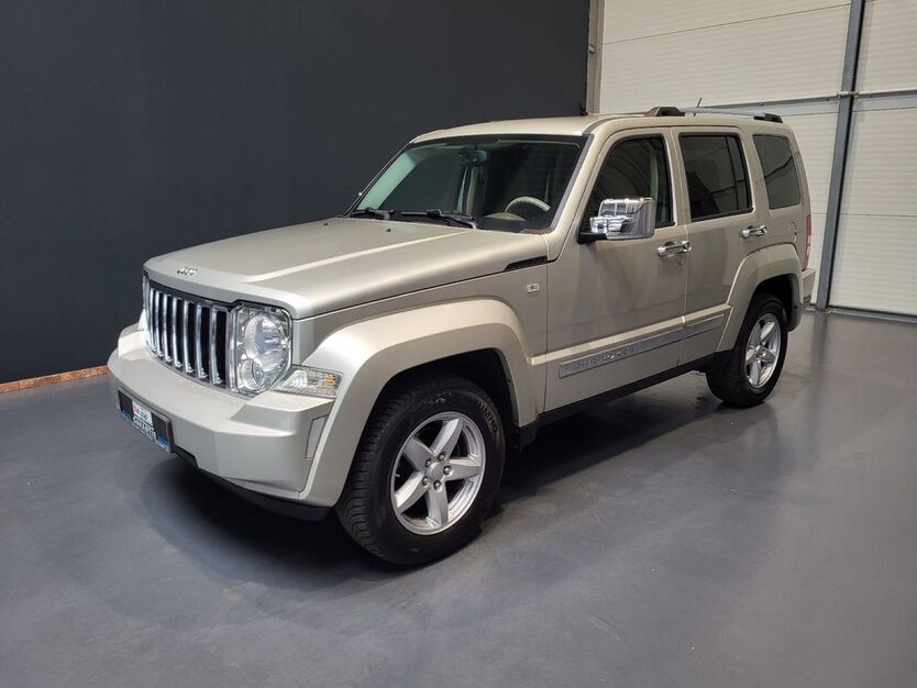 Jeep Cherokee 118.943 km 14.950 € Teltow 14513