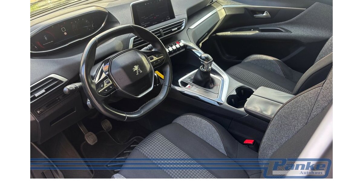Peugeot 3008 1.2 130*Pano*NAV*SHZ*Termpo*Dig.Cockpit* 98.002 km 12.990 &euro; Berlin 13187