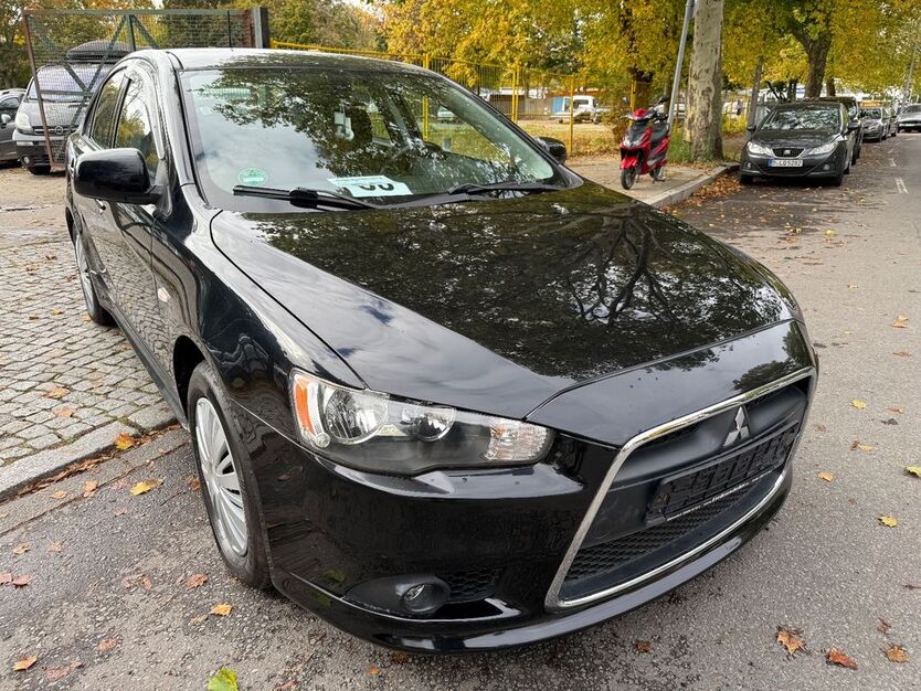 Mitsubishi Lancer 98.000 km 6.800 € Berlin 12109