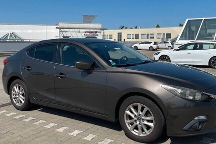 Mazda 3 168.000 km 10.800 € Potsdam 14480