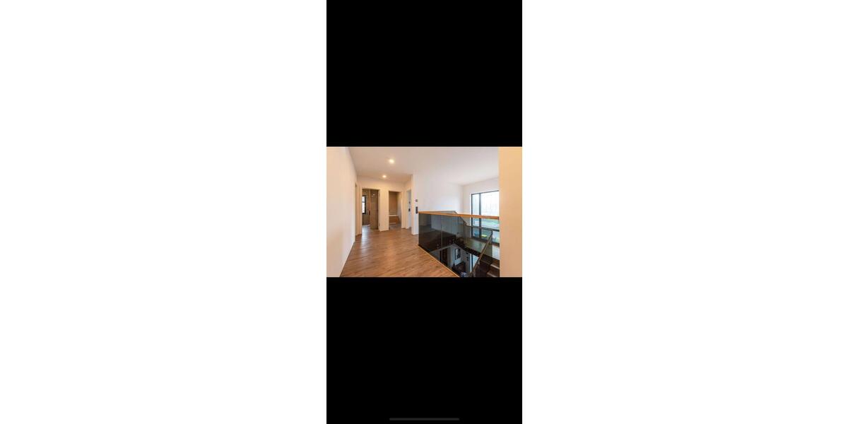 Villa Brieselang - 7 Zimmer, 248 m&sup2;, 1.500.000&euro; | Angebot:26070780