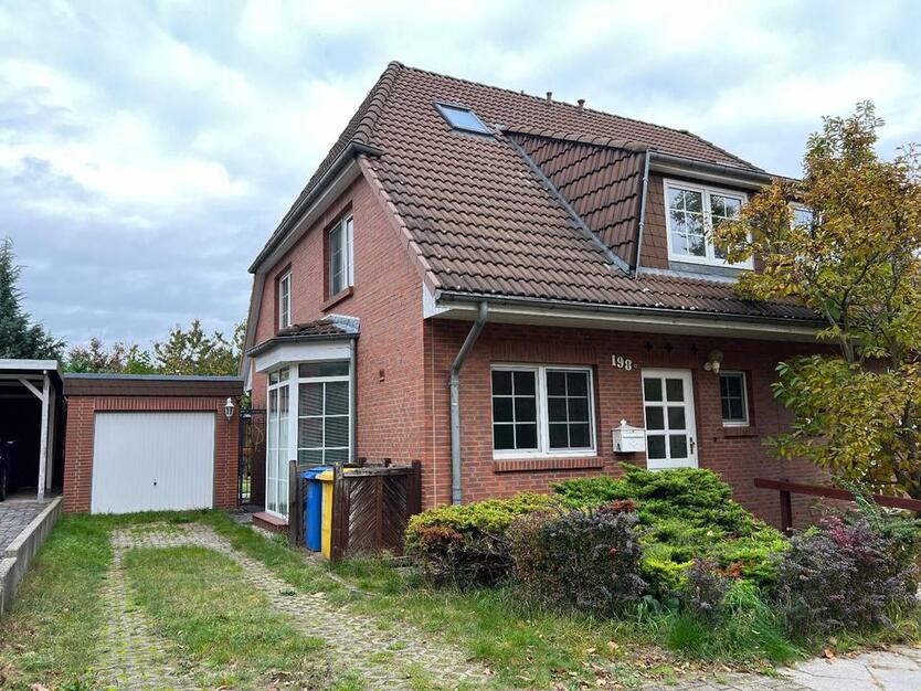 Doppelhaushälfte mit Garage in Potsdam-Eiche zimmer