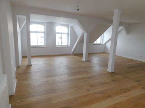 Dachgeschoßwohnung Beelitz - 4 Zimmer, 130 m&sup2;, 1.432&euro; | Angebot:26545646