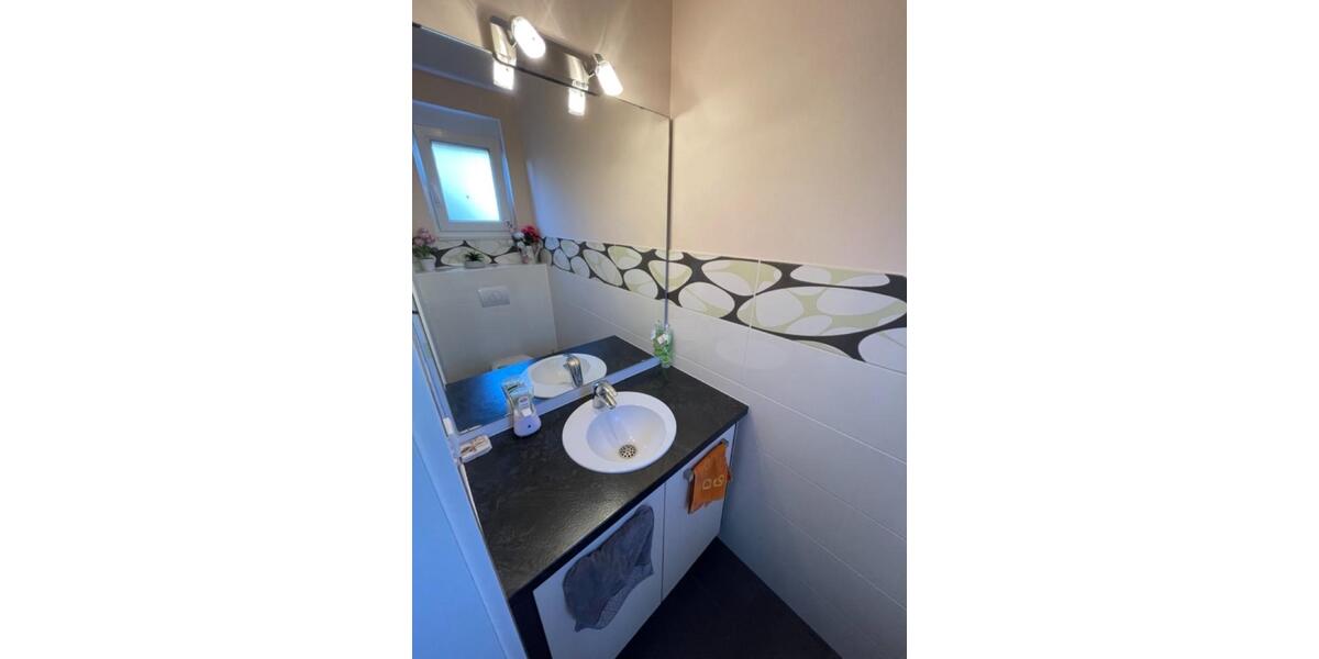 Reihenhaus Berlin Spandau - 5 Zimmer, 142 m&sup2;, 2.700&euro; | Angebot:24382711