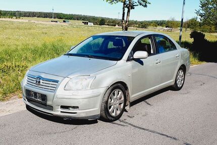 Toyota Avensis 164.554 km 2.200 &euro; Berlin 13629