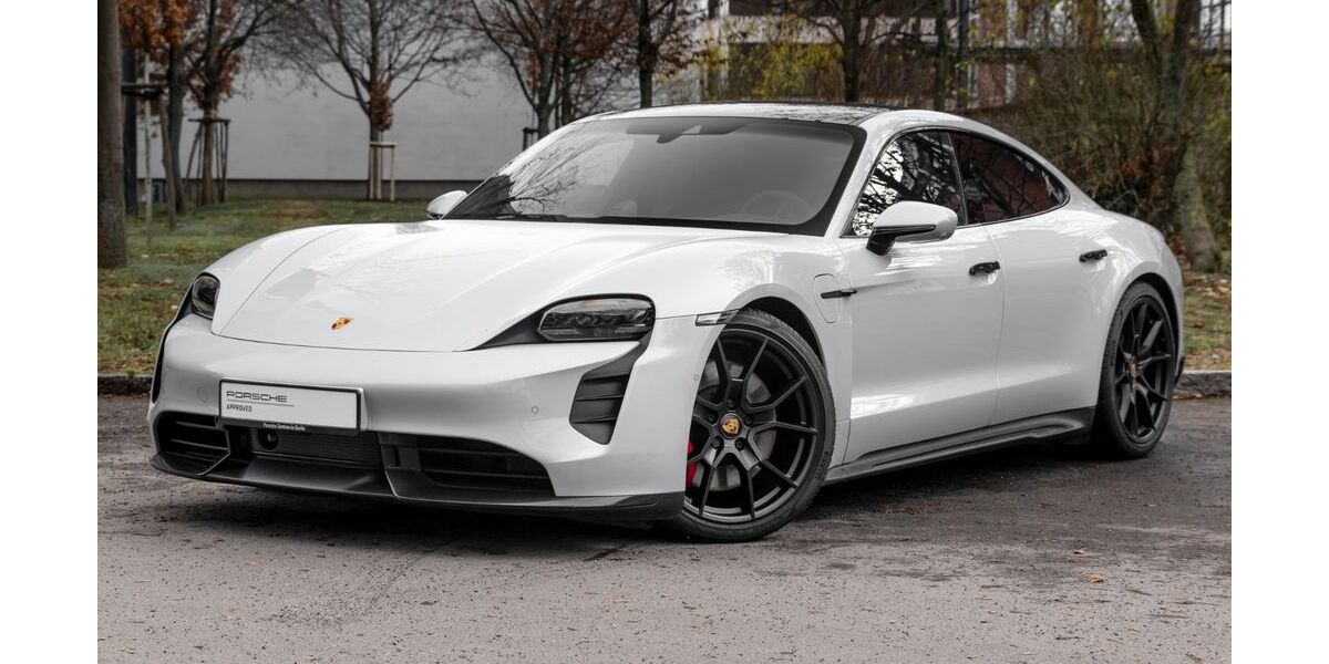 Porsche Taycan 10.817 km 96.930 &euro; Berlin 10587