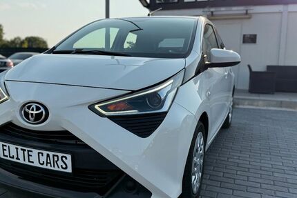 Toyota Aygo (X) 69.000 km 11.990 € Berlin 12307