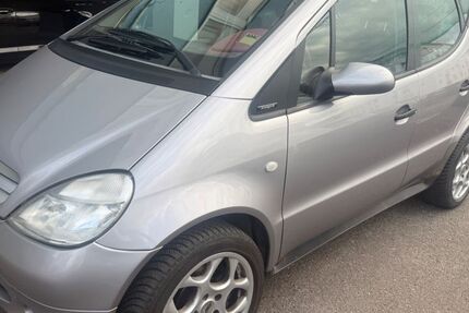 Mercedes-Benz A 190 229.800 km 2.500 € Berlin 10827